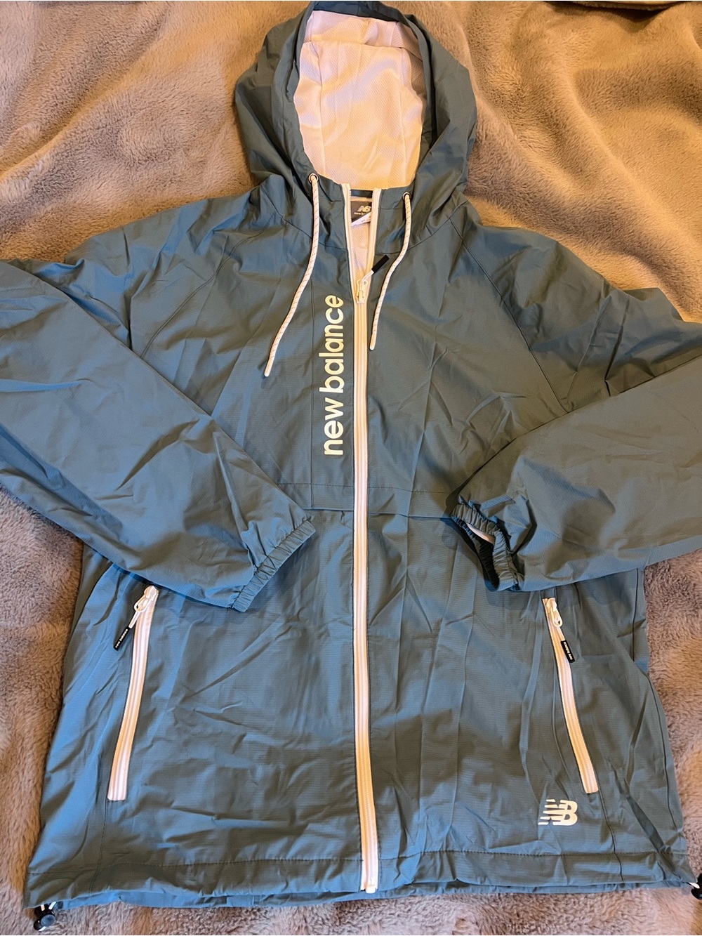 New Balance Men's M Blue/White Hooded Full-Zip Windbreaker Jacket Pockets